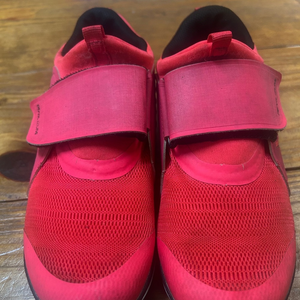 Women’s Pearl iZUMi Cycle Shoes size 6